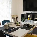 Апартаменты Urban Chic Вальмонтоне